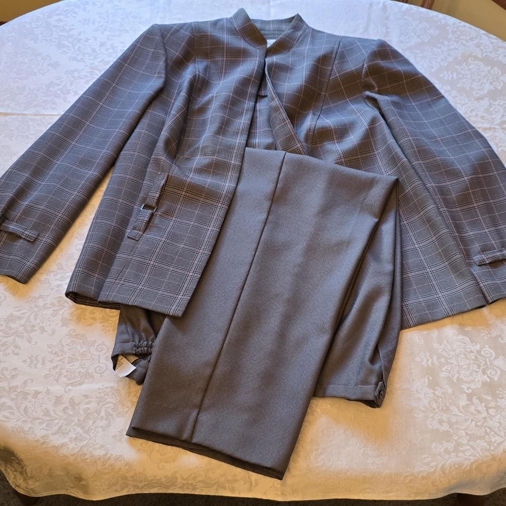Perceptions Gray Plaid Suit - image 1